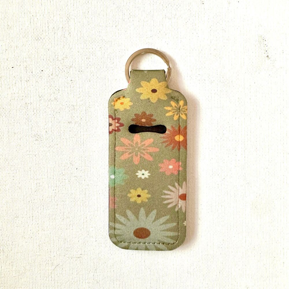 Daisies Green Chapstick Holder Keychain Ring / Boho Lip Balm Holder Accessory - Picture 2 of 3